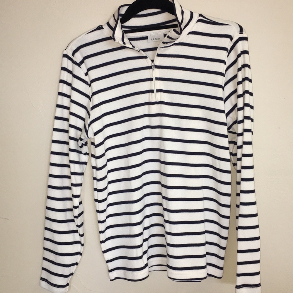 LL Bean long sleeved zip front SZ M